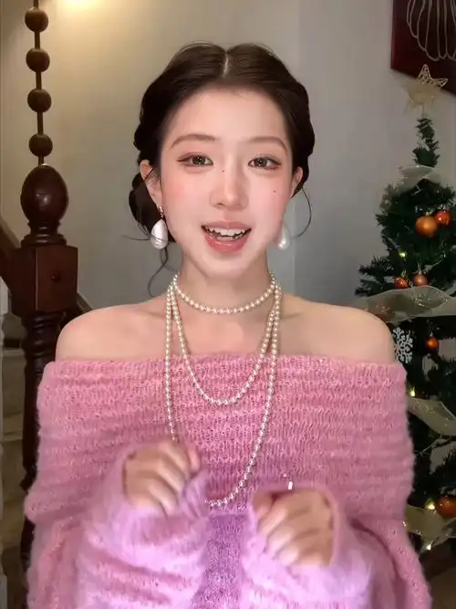 里番动漫家庭影院大屏投放场景
